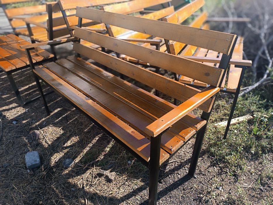 Лавочки со спинкой