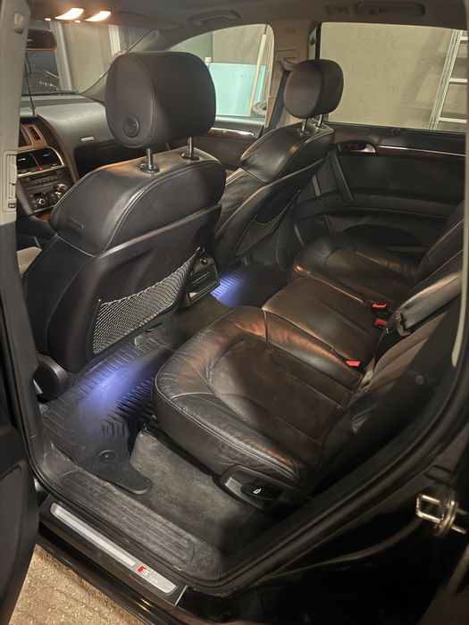 Audi q7  Топ състояние