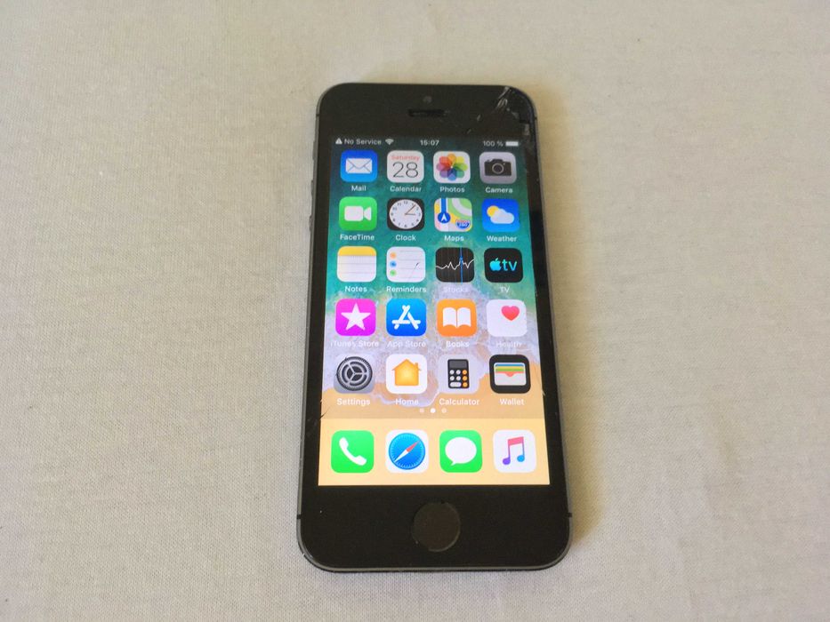 iphone 5s space gray 16 gb, nu citeste cartela