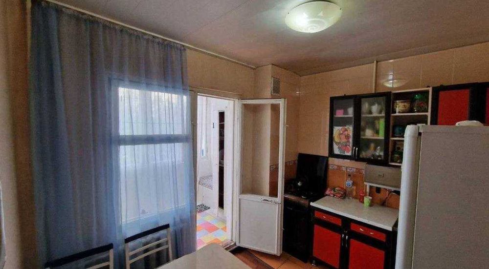 3/3/5 Ташсельмаш боткина балкон 2х6