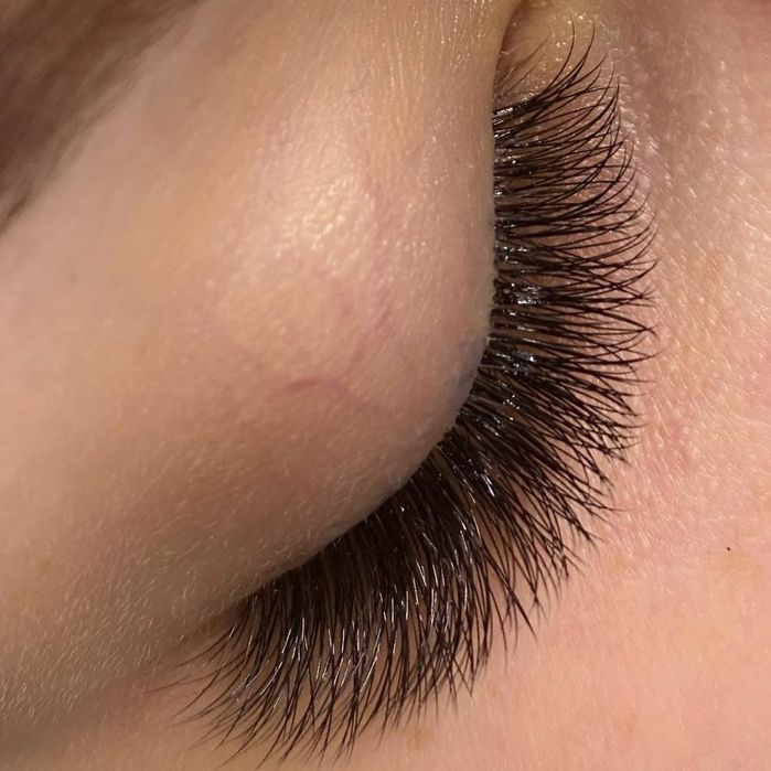 Наращивание ресниц Любой объем