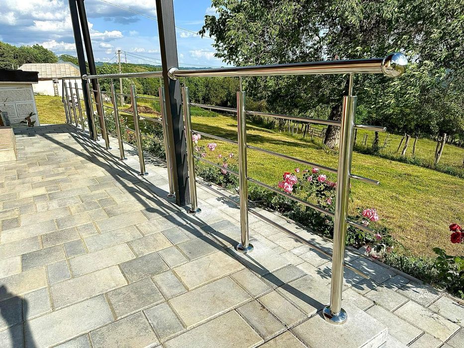 Balustrade de inox si sticlă