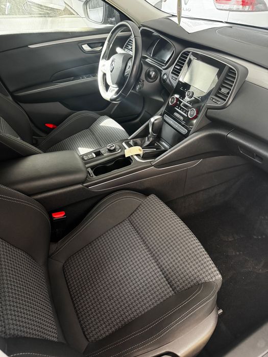 Renault talisman 1.6 benzina150 cp masaj ventilatie fullp impecabil km reali 80000 ca si noua