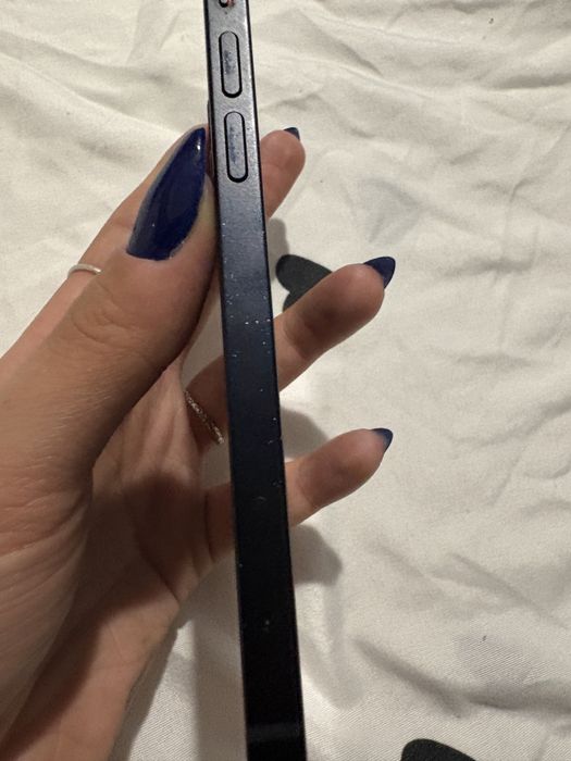 iphone 12 în stare bună