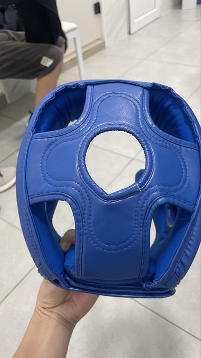 Боксерский шлем сатылады