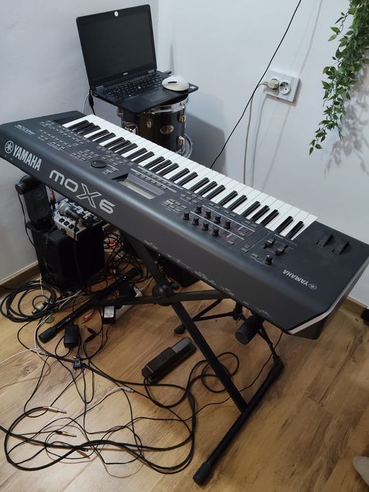 Yamaha MOX 6 синтезатор