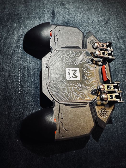 Controler Gaming 6-degete cu răcire + Reîncărcabil (PUBG / Mobile)