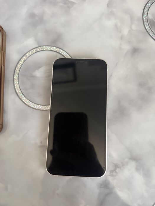 Продам Apple iPhone 12 mini 128Gb белый