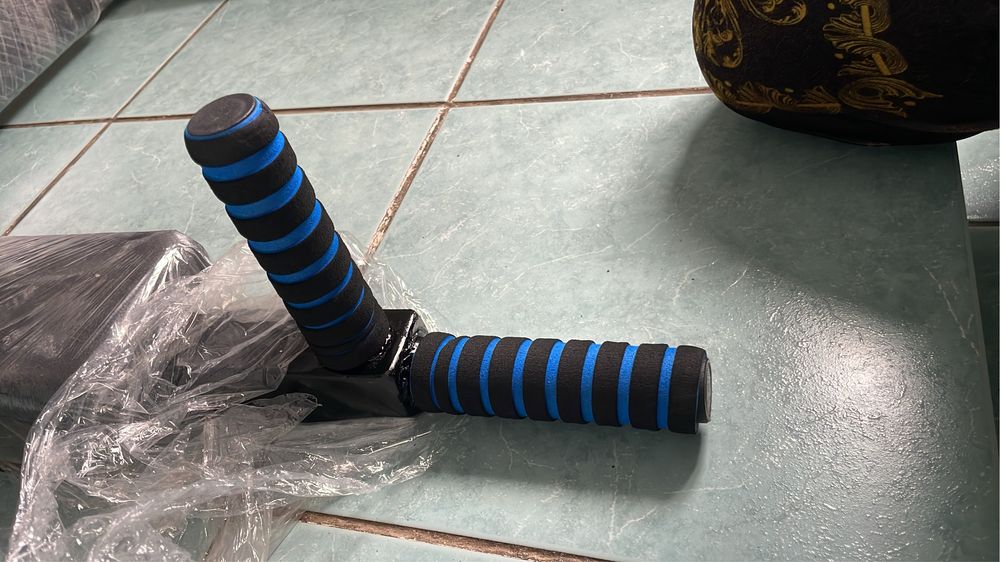 Продам настенный турник