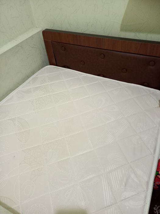 Односпальный кровать