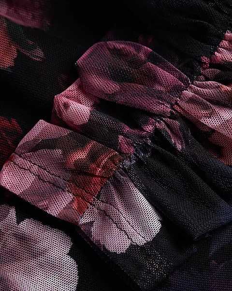 Рокля от тюл номер 38/М