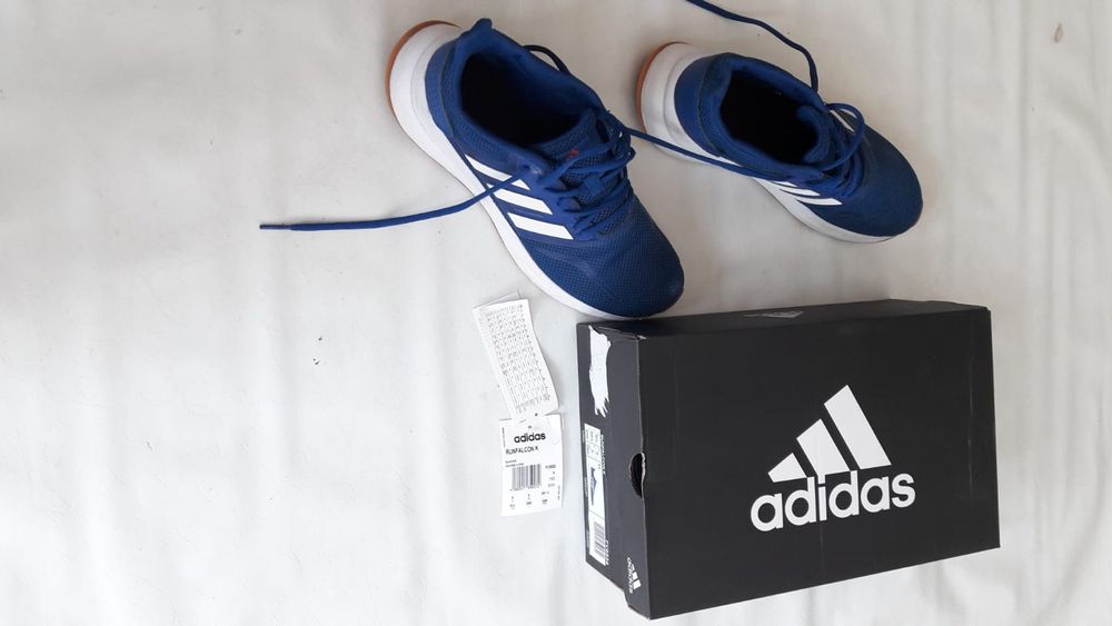 Încălțăminte Adidas