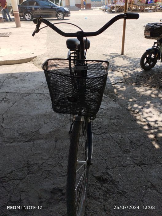 Velosiped sotiladi xolati yaxshi 1 oy davomida ishlatilgan