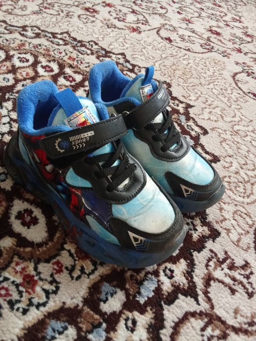 Продам обувь для мальчика весна-осень