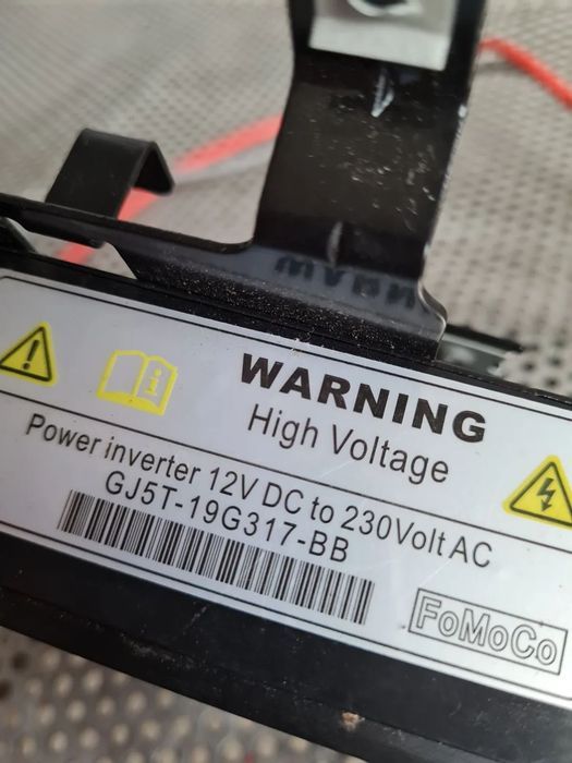 Invertor Curent Ford Kuga 2 II 12-230 Volti Cod GJ5T-19G317-BB  - Dezmembrari Arad