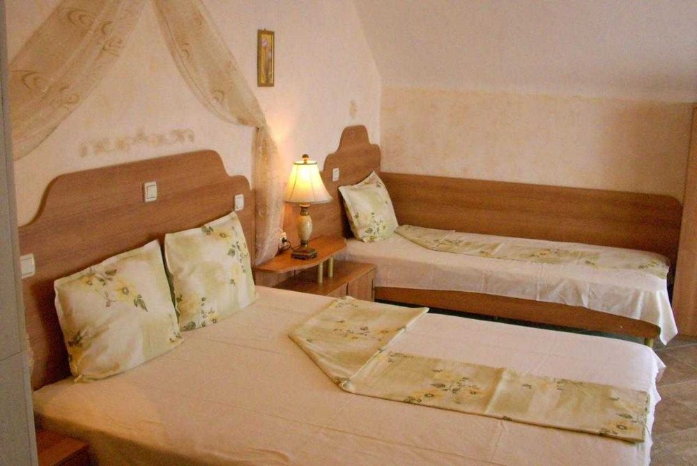 Представяме Ви един много екзотичен хотел в центъра на с. Равда.