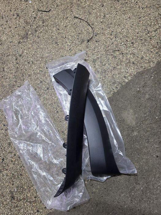 Ornament/overfender bara față sandero/logan stepway 2016-2020