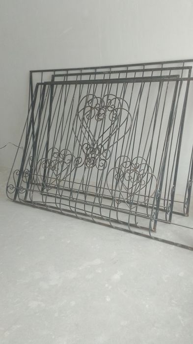 Решетки на окна состояние отличное