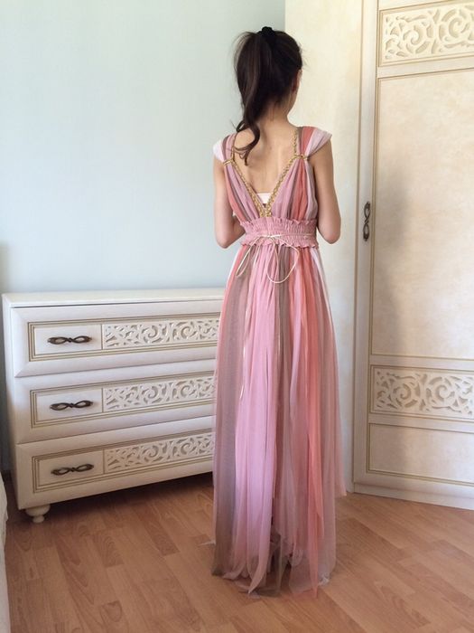 Платье вечернее женское