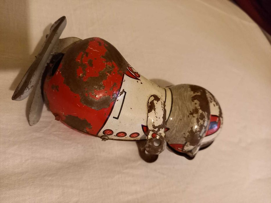 Jucărie veche tablă iepuras Metaloglobus iepuraş