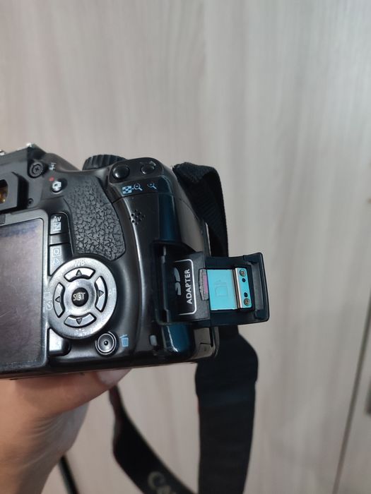 Canon EOS 550D

Продается фотокамера Canon EOS