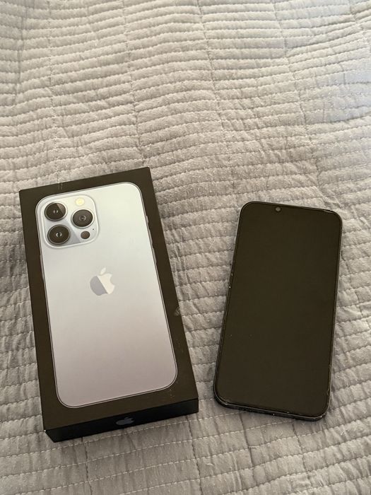 Продам IPhone 13 pro 256