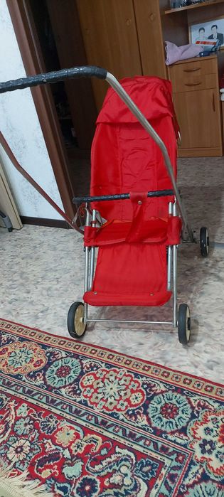 Продам коляску детскую прогулочную