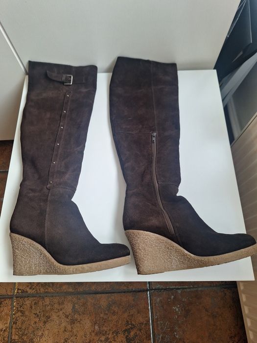 Cizme din piele intoarsa cu platforma