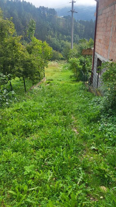 Teren intravilan de vinzare