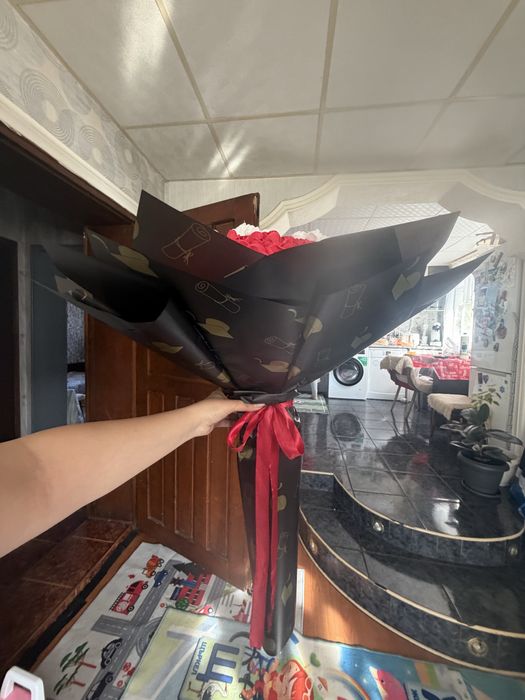 Букет за абитуренти 101 рози с наспис