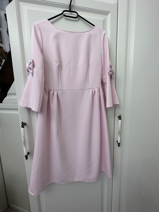 Rochie-2 modele roz si alb