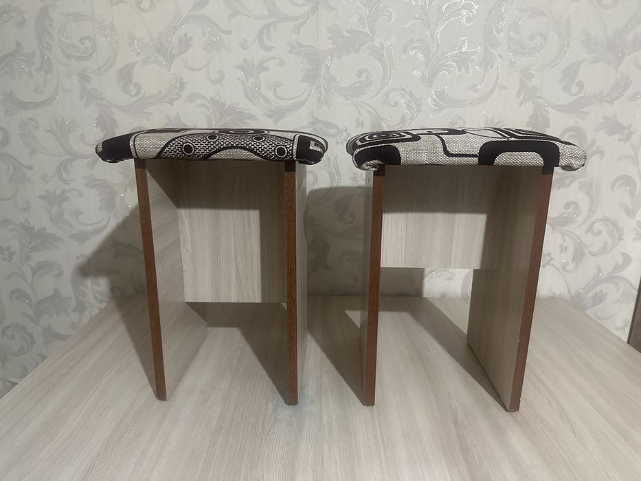 Продам Столы для учебы кухни