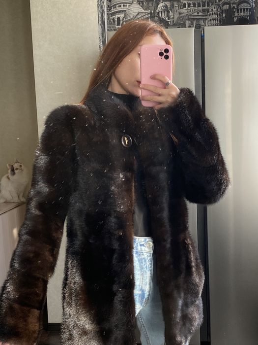 Продам шубу норковую