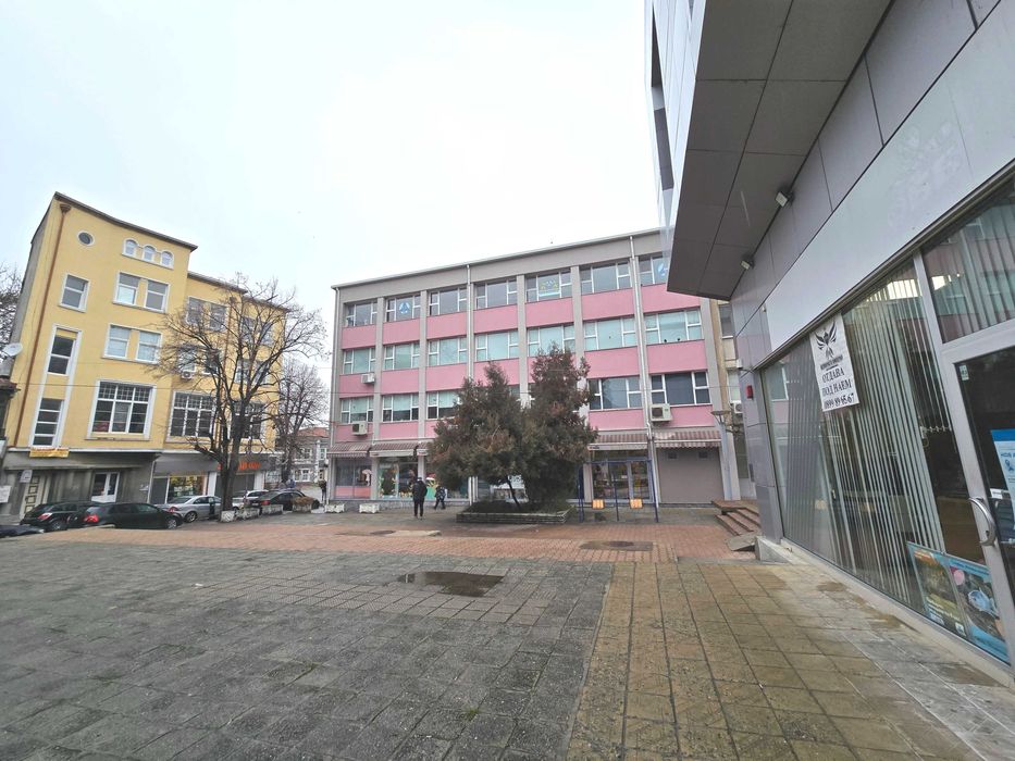Дава се под наем Офис в Асеновград - 80 кв.м за 1055 € - Снимка #10