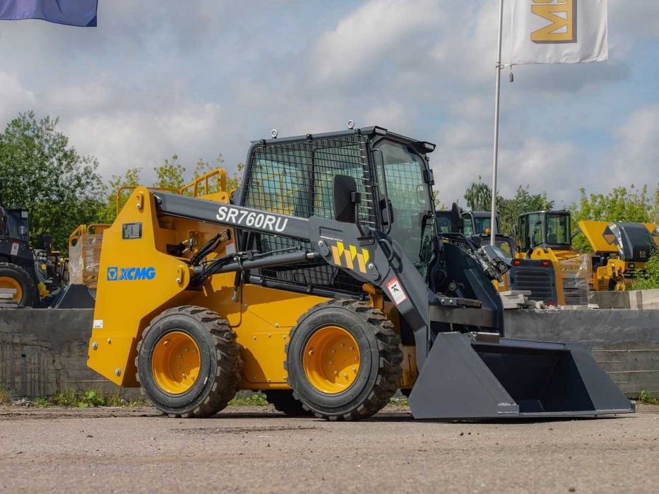 XCMG SR760RU  мощный колесный мини-погрузчик 0.6 куб