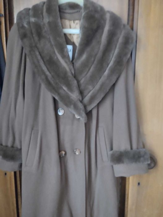 ново кашмирено палто