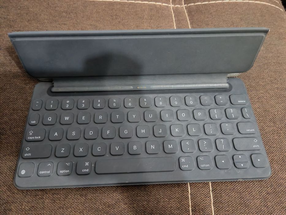 Чехол клавиатура для ipad