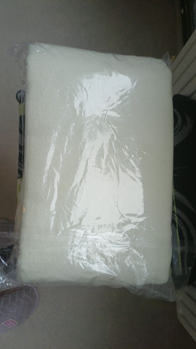 Vand pătura lâna 100% noua