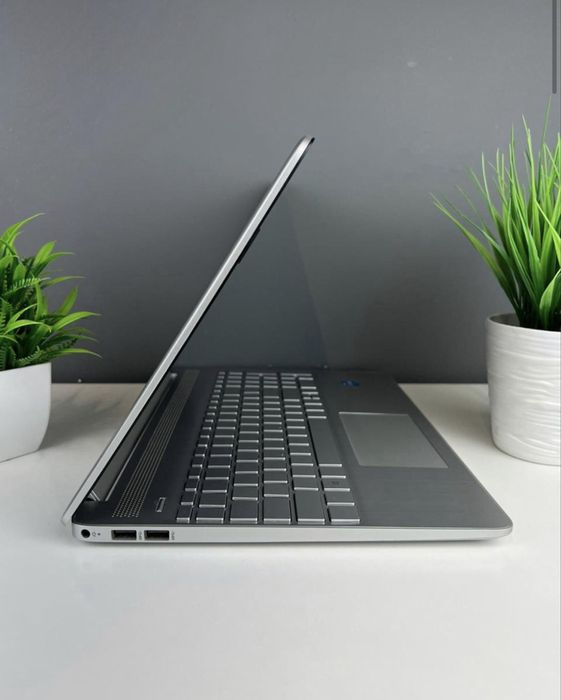 Ноутбук Hp core i3/11-пок