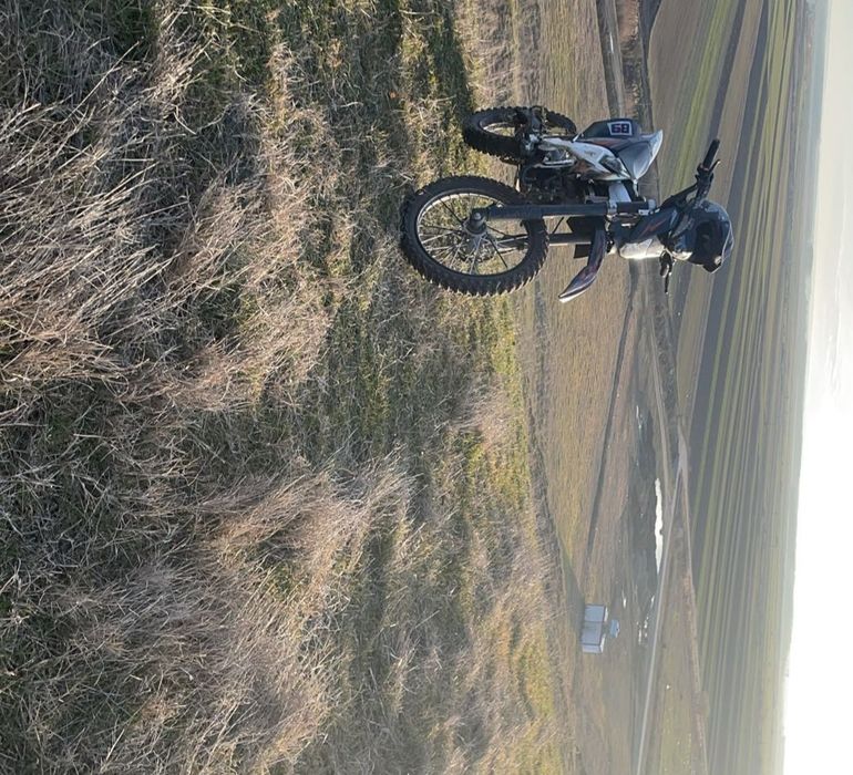 Vand cross kxd 125cc în stare perfecta