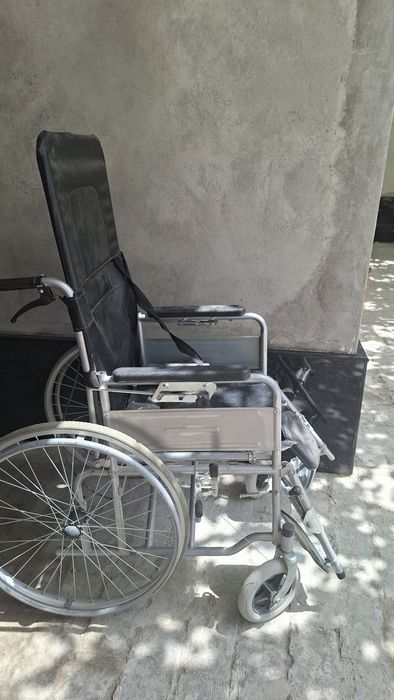 Коляска инвалидная