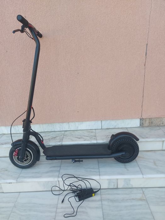 Trotineta electrică,  încărcător, pliabilă