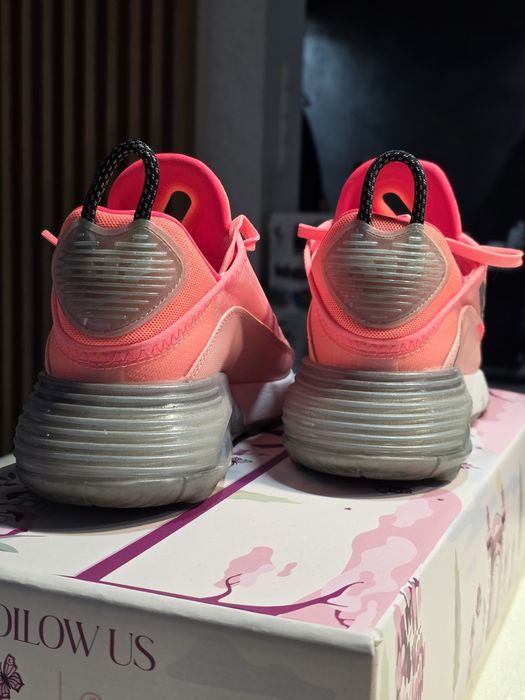 Nike 2090 - 38 номер  неразличими от нови