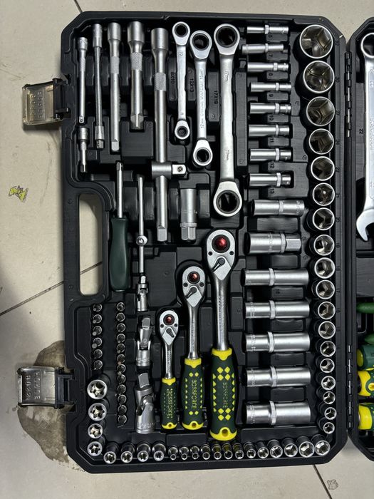 Набор ключей. Набор инструментов BOSS FORCE 112