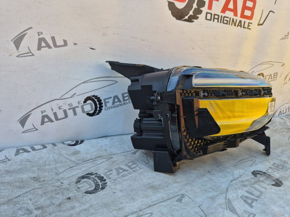 Far dreapta Jeep Avenger Full LED 52218715 nou original an 2023-2024-2