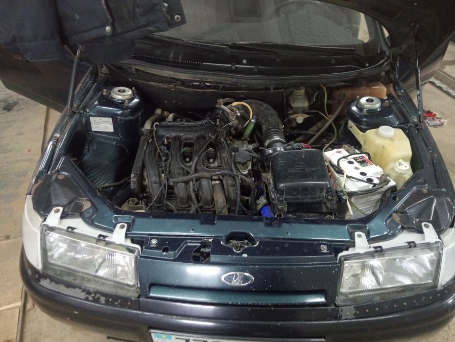 Продам ваз 2112.