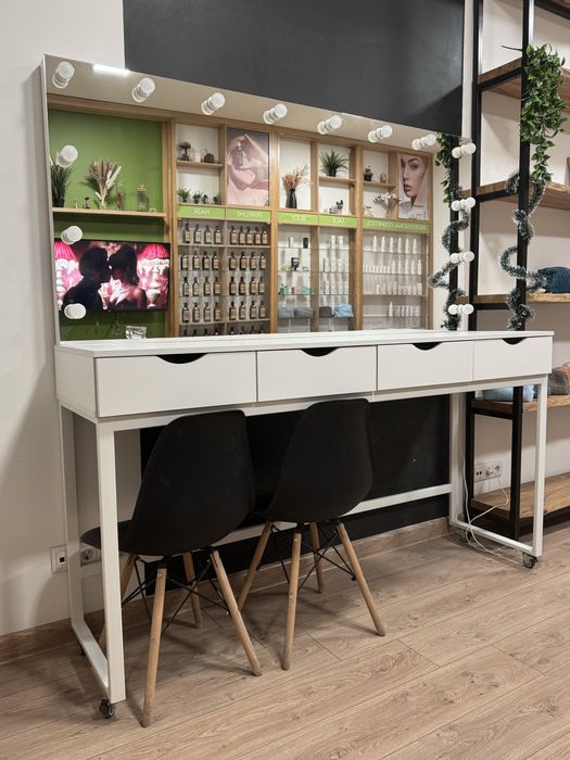 Продам визажное зеркало