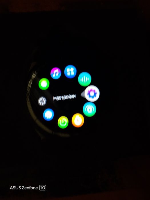 Продаю смарт часы YW3 Pro