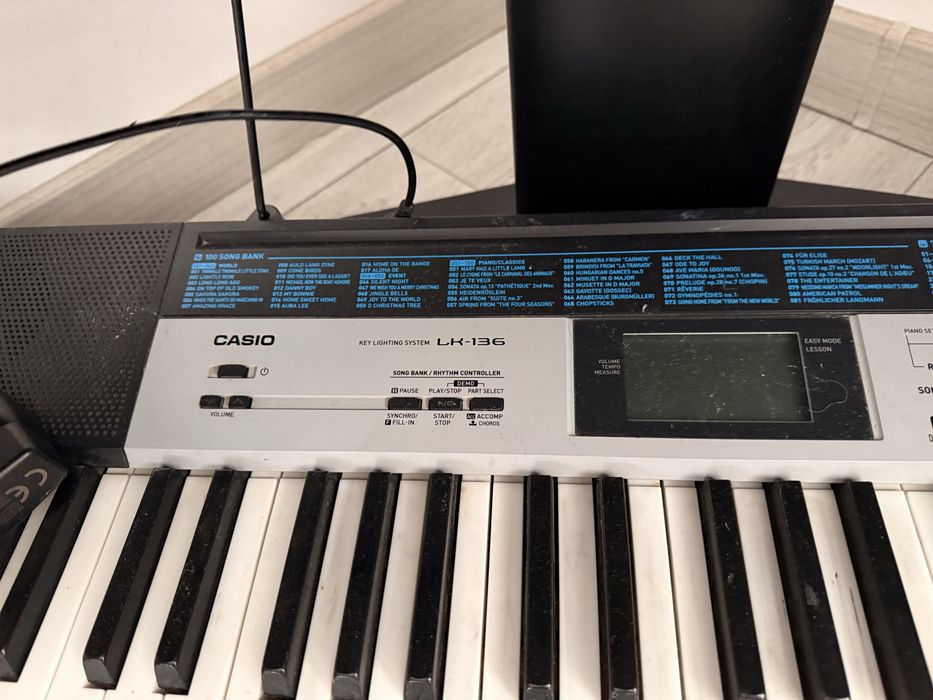 Продам Синтезатор