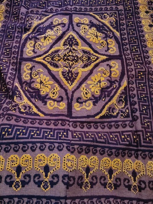 Cuvertura lana lucrata manual